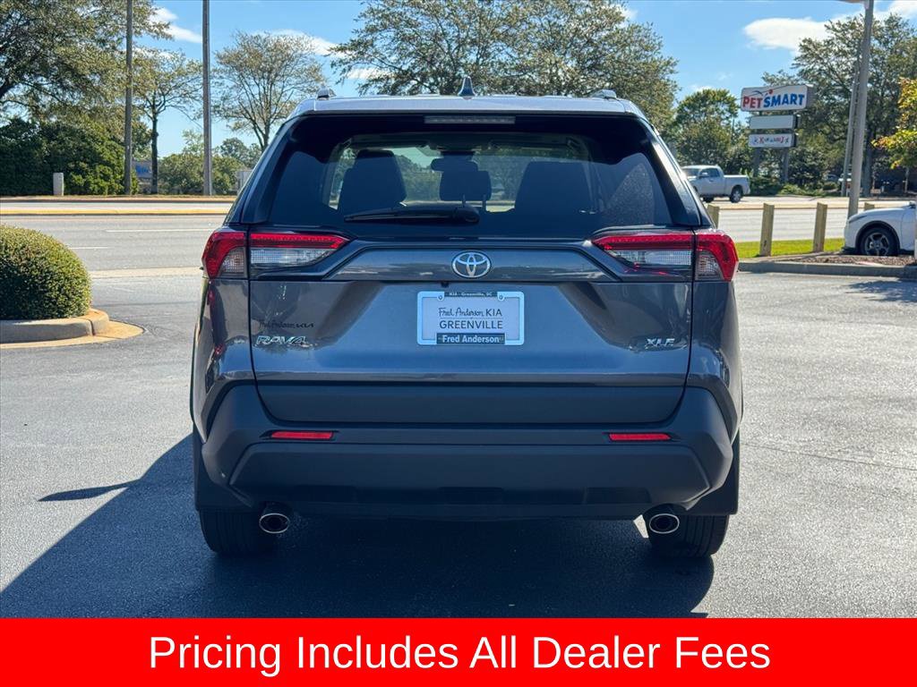Used 2025 Toyota RAV4 XLE w/ Convenience Package FWD image 4