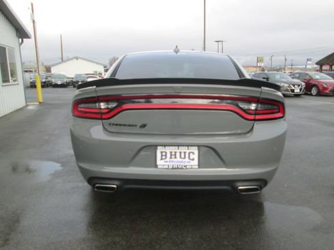 Used 2019 Dodge Charger SXT w/ Plus Group image 3