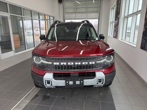 Used 2025 Ford Bronco Sport Badlands AWD/4WD image 2