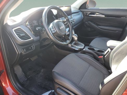 Certified 2023 Kia Seltos S w/ Navigation Package image 21