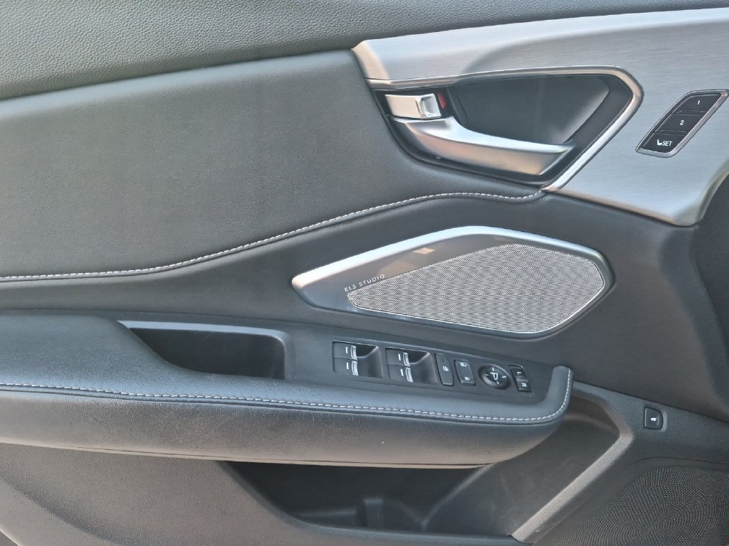 Used 2020 Acura RDX w/ Technology Package FWD image 11