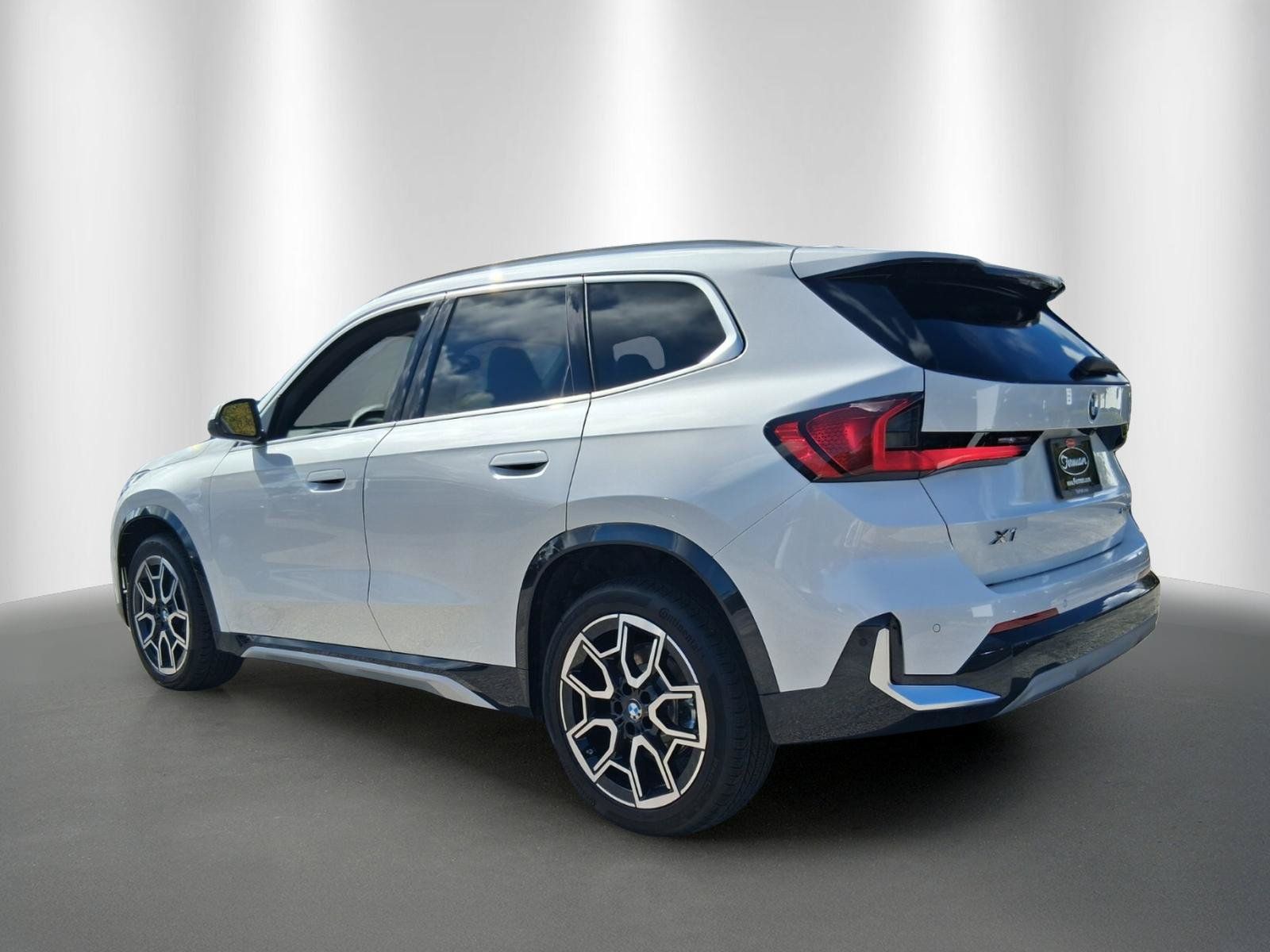 New 2027 BMW X1 xDrive28i AWD/4WD image 5