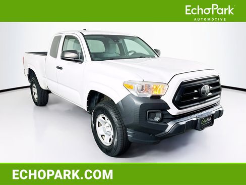 Used 2020 Toyota Tacoma SR image 1