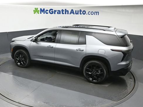 Used 2024 Chevrolet Traverse RS w/ LPO, Floor Liner Package AWD/4WD image 23
