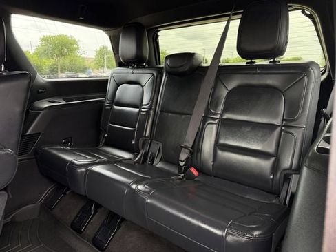 Used 2024 Lincoln Navigator Reserve AWD/4WD image 29