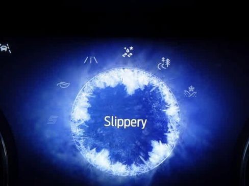 Used 2022 Ford Explorer XLT image 34