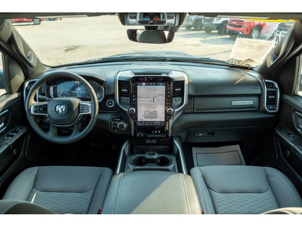 Used 2025 RAM 1500 Big Horn AWD/4WD image 32
