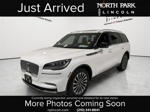 Used 2023 Lincoln Aviator Reserve w/ Elements Package Plus RWD image 1