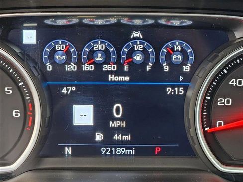 Used 2021 Chevrolet Suburban Premier w/ Premium Package image 10