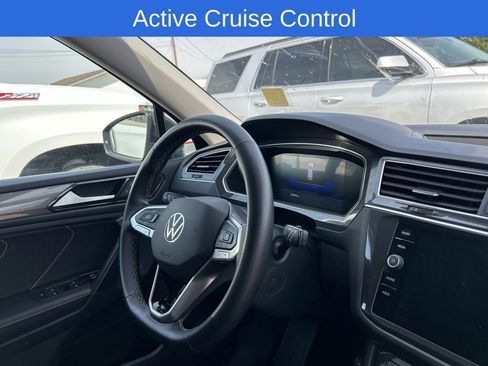 Used 2024 Volkswagen Tiguan SE image 10