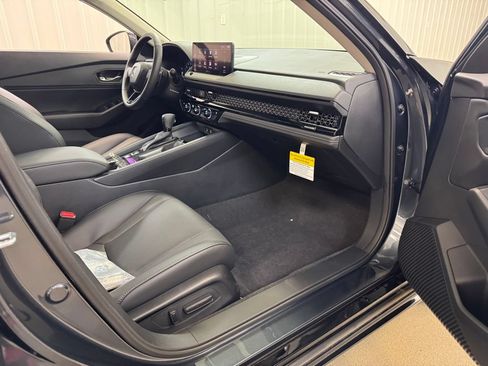 New 2025 Honda Accord EX-L image 26