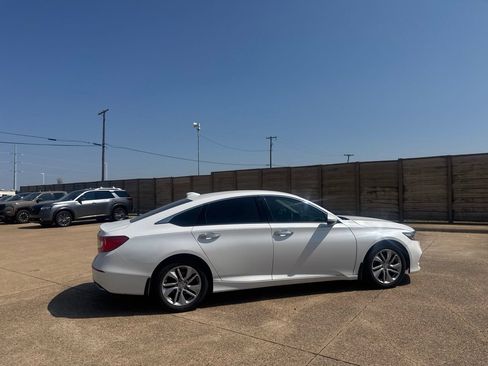Used 2019 Honda Accord LX image 23