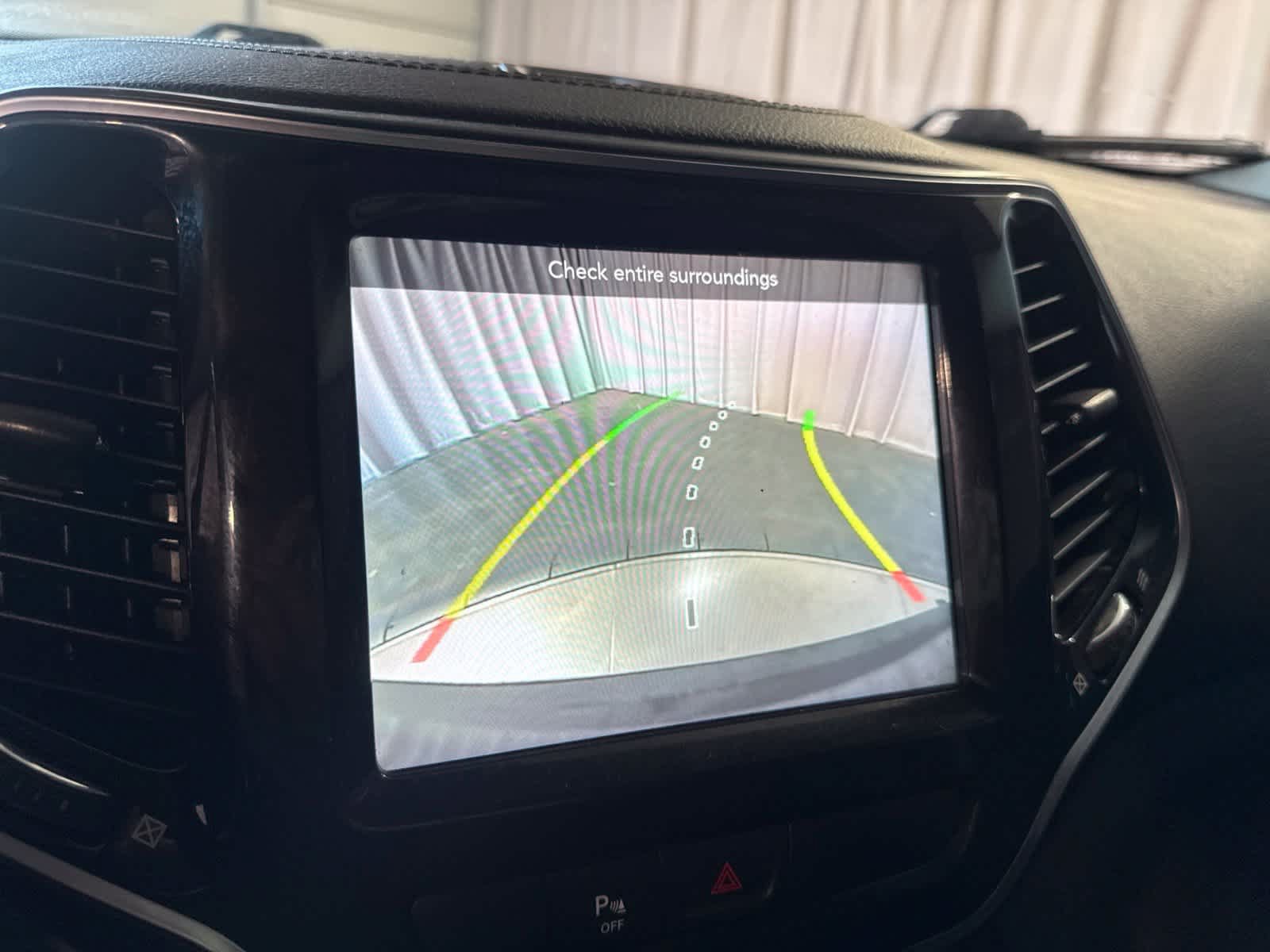 Used 2019 Jeep Cherokee Limited AWD/4WD image 28