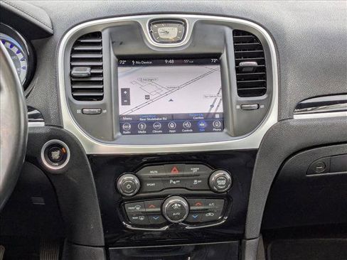 Used 2018 Chrysler 300 S w/ 300S Premium Group image 14