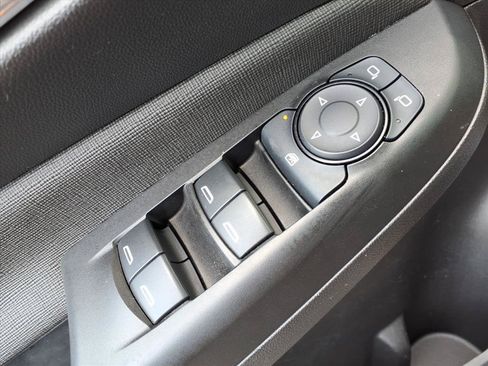 Used 2025 Buick Envista Avenir FWD image 17