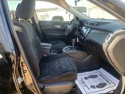 Used 2016 Nissan Rogue S w/ S Family Package FWD image 27