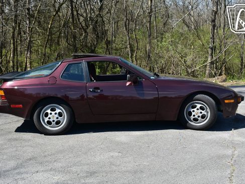 Used 1987 Porsche 944 S image 25