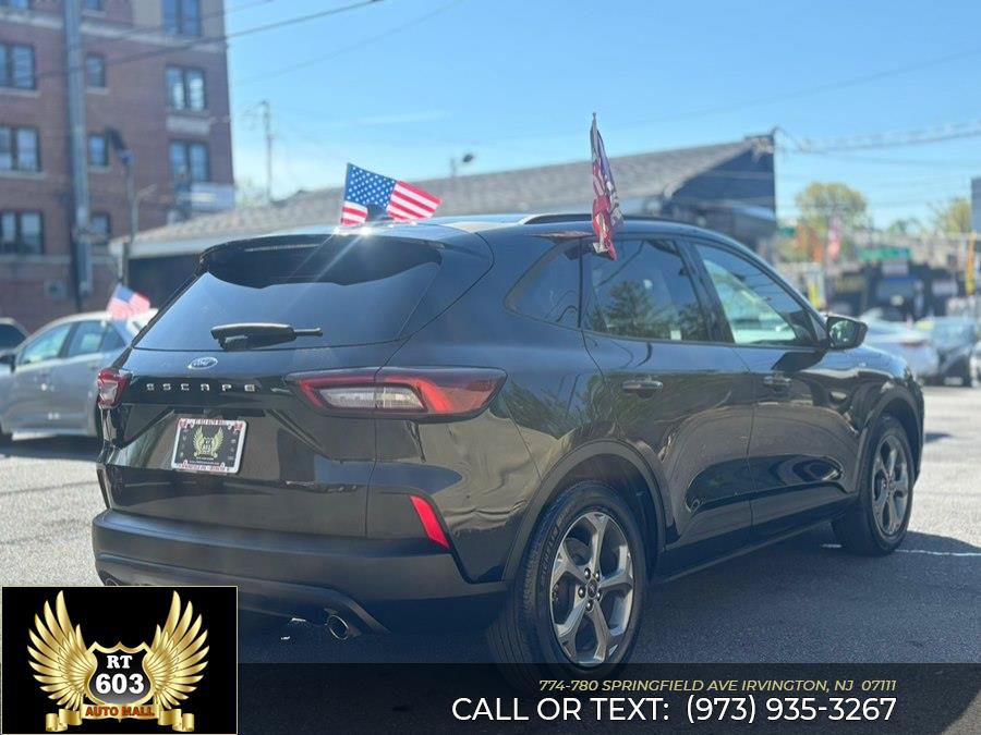 Used 2025 Ford Escape ST-Line Select AWD/4WD image 6