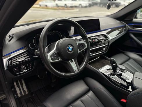 Used 2019 BMW 530i xDrive w/ M Sport Package image 16