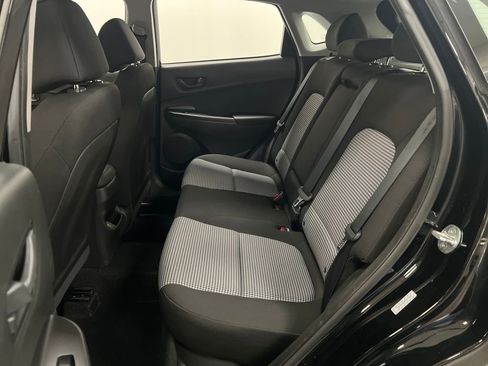 Used 2023 Hyundai Kona SE image 26