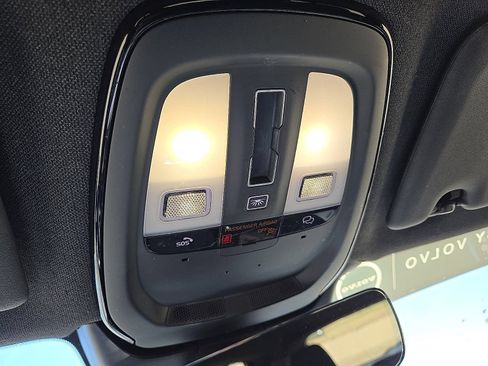Certified 2023 Volvo XC40 Recharge Plus AWD/4WD image 31