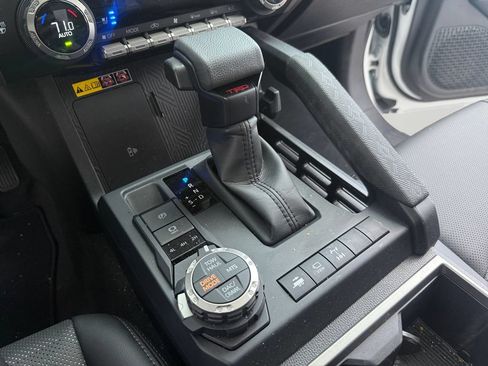 Used 2026 Toyota Tacoma TRD Off-Road w/ TRD Off Road Premium Package AWD/4WD image 18