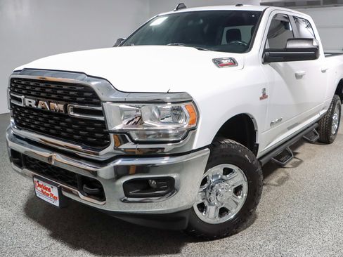 Used 2022 RAM 2500 Big Horn w/ Cold Weather Group image 33