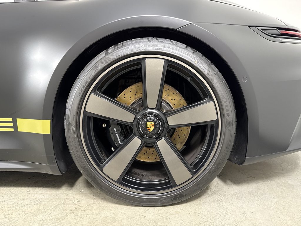 Certified 2026 Porsche 911 Carrera 4 GTS AWD/4WD image 14