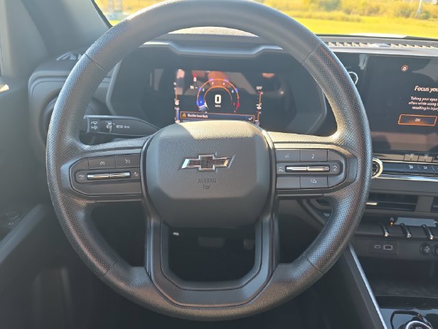 Used 2023 Chevrolet Colorado Trail Boss AWD/4WD image 17