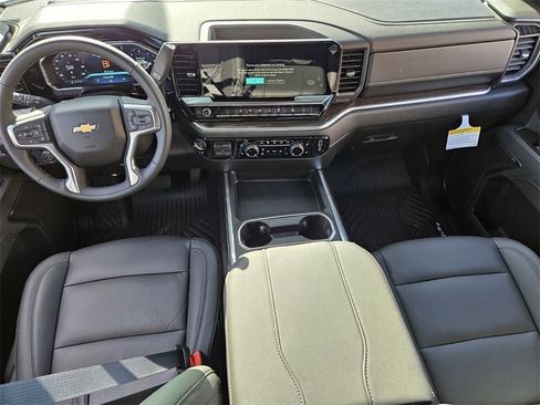 New 2026 Chevrolet Silverado 2500 LT w/ Z71 Chrome Sport Edition image 6