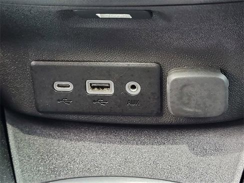 Used 2023 Chevrolet Malibu LT image 14