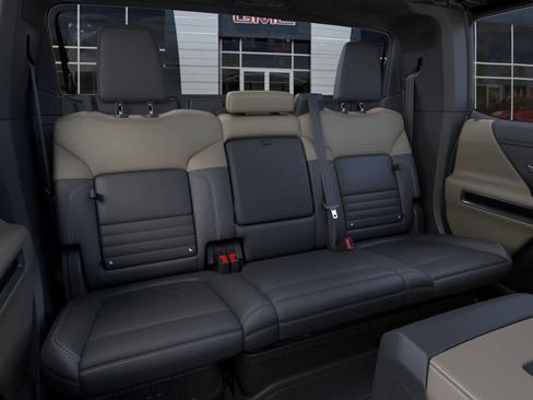 New 2026 GMC Hummer EV 4x4 Crew Cab w/ LPO, Dark Essentials Package image 17