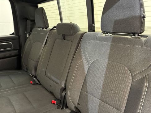 Used 2019 RAM 1500 Big Horn AWD/4WD image 9