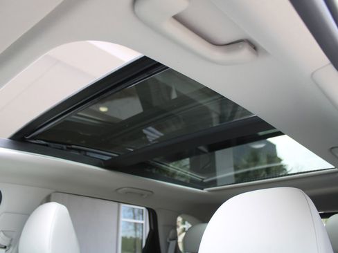 New 2026 Kia Sorento S w/ S Panoramic Sunroof Package image 55