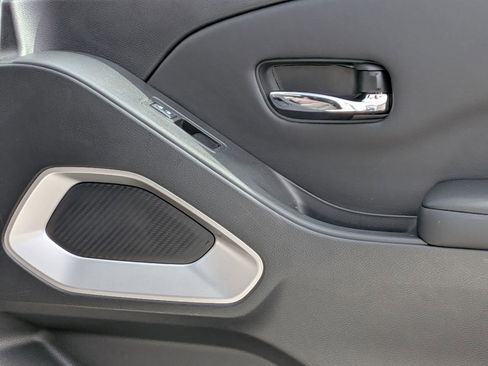 Certified 2025 Nissan Frontier SV w/ SV Convenience Package image 31