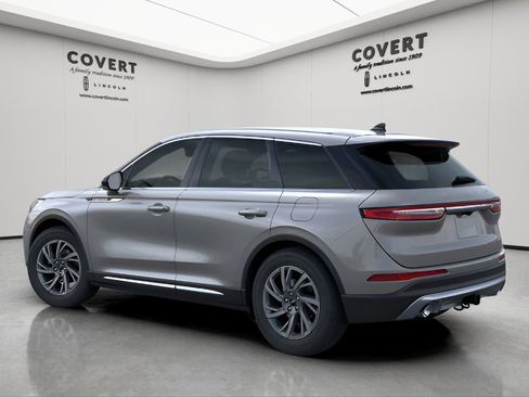 New 2025 Lincoln Corsair Premiere w/ Towing Package image 4