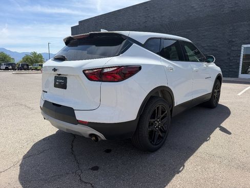 Used 2021 Chevrolet Blazer LT w/ LPO, Black Accent Package FWD image 7