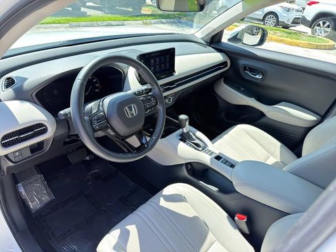 Used 2023 Honda HR-V EX-L image 12