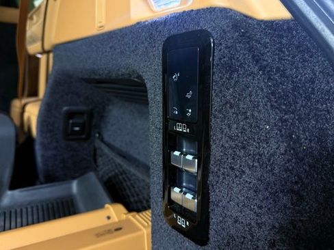 Certified 2023 Land Rover Range Rover Long Wheelbase SE image 19