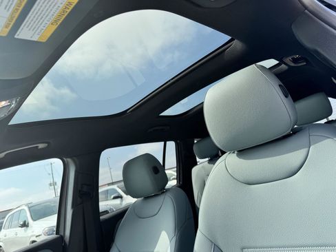 Certified 2026 Mercedes-Benz GLB 250 GLB 250 image 15