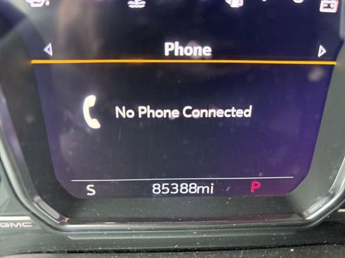 Used 2020 GMC Sierra 1500 AT4 w/ AT4 Premium Package image 3