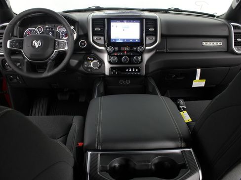 New 2026 RAM 1500 Big Horn w/ Night Edition AWD/4WD image 9
