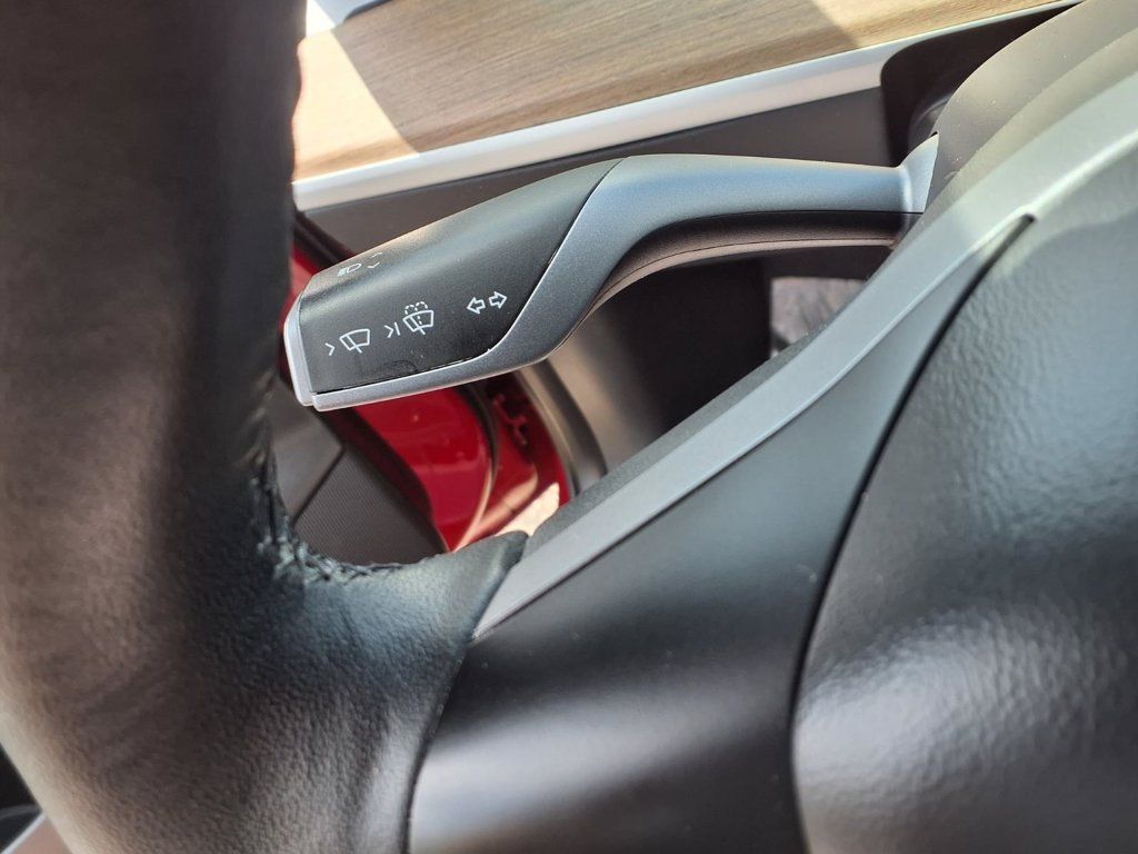 Used 2023 Tesla Model 3 Standard Range RWD image 9