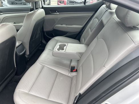 Used 2017 Hyundai Elantra Limited FWD image 15