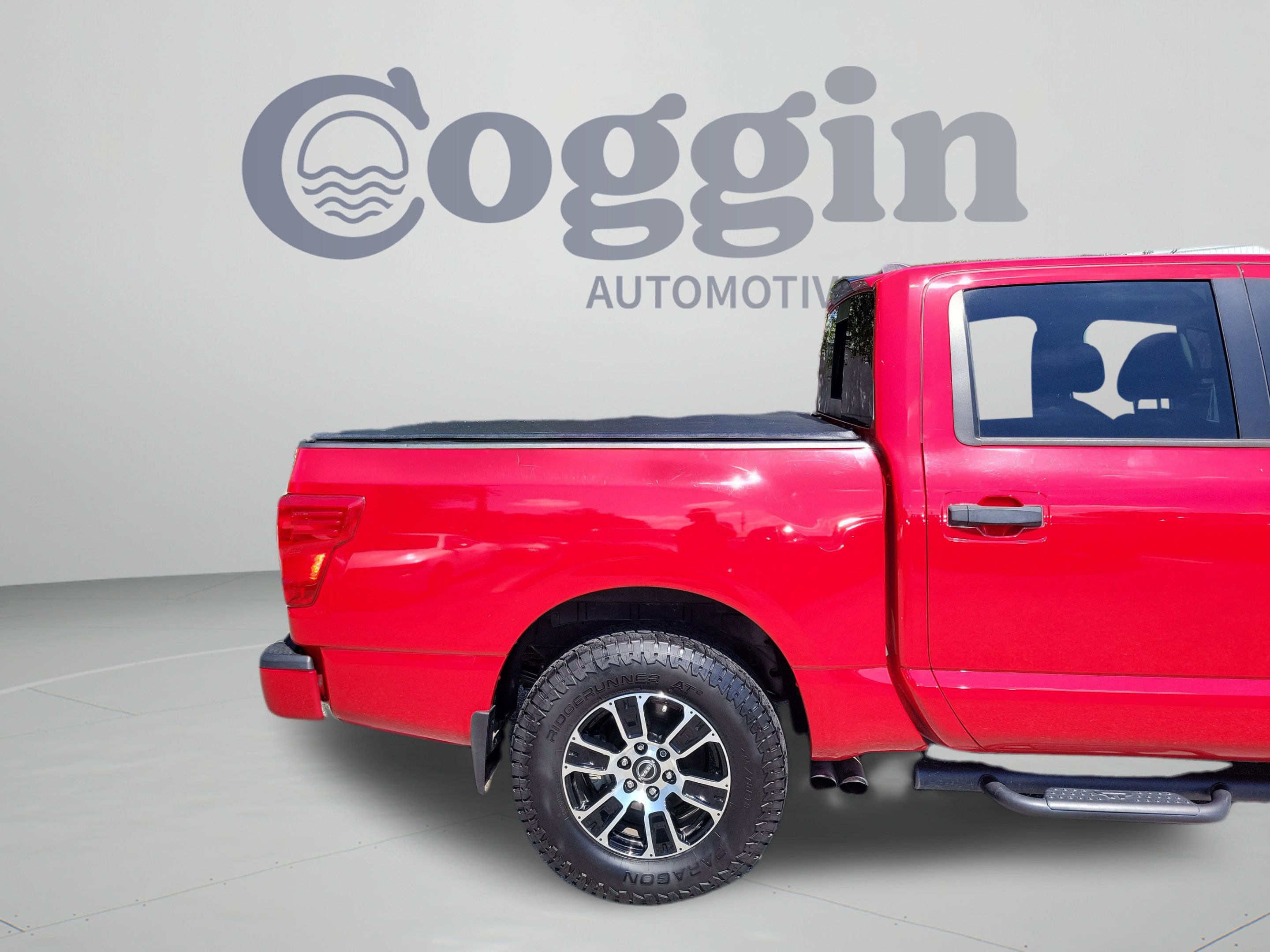 Used 2023 Nissan Titan SV w/ SV Convenience Package RWD image 30
