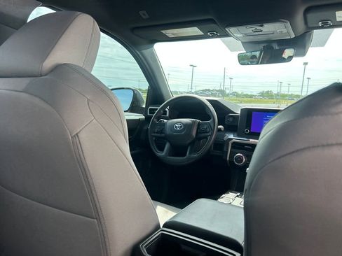 New 2026 Toyota Tacoma SR5 RWD image 31