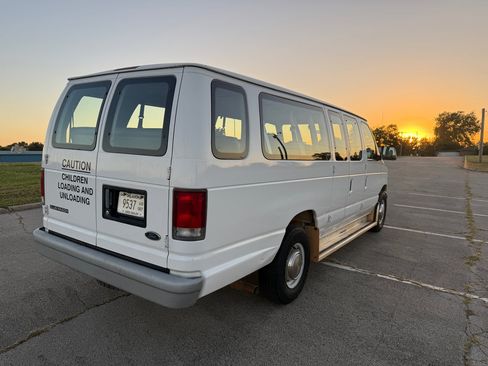 Used 1998 Ford E-350 and Econoline 350 XL image 5