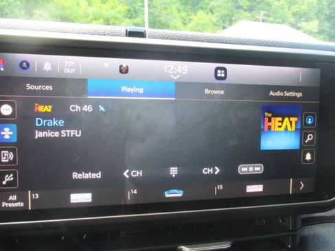 Used 2025 Jeep Wrangler Sport AWD/4WD image 16