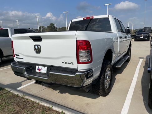 Used 2024 RAM 2500 Big Horn AWD/4WD image 4