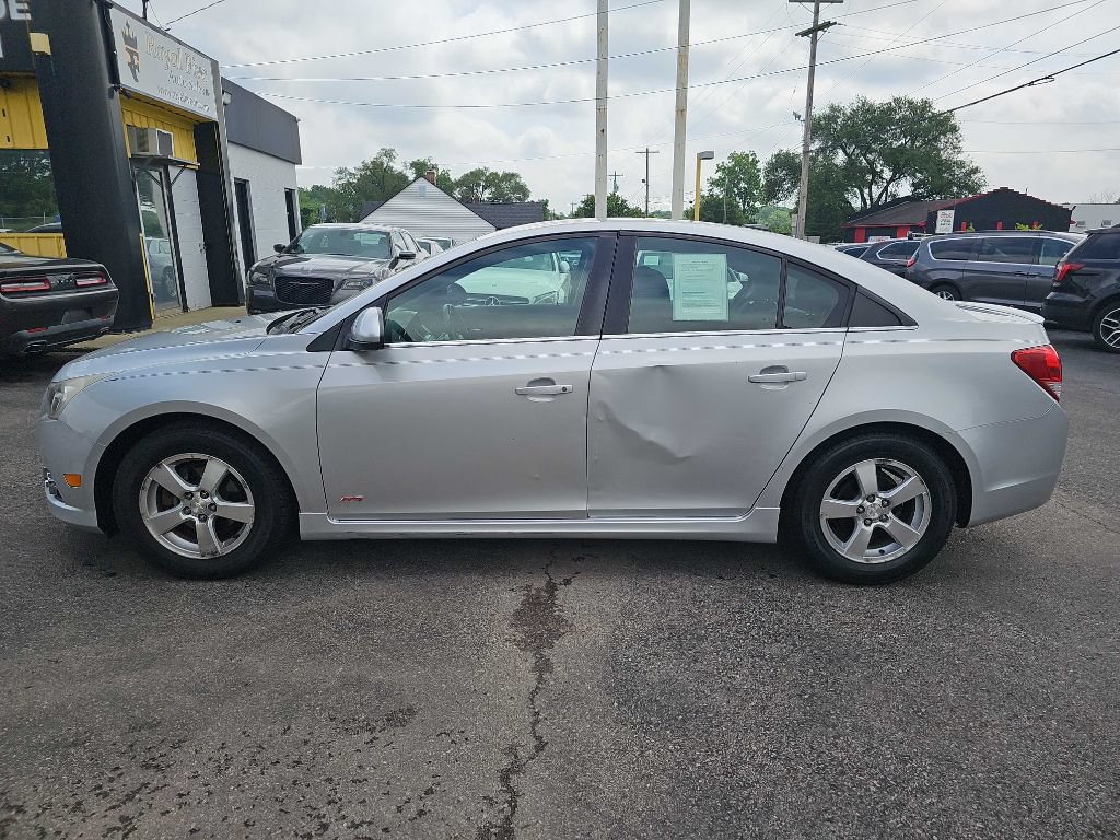 Used 2013 Chevrolet Cruze LT w/ RS Package FWD image 12